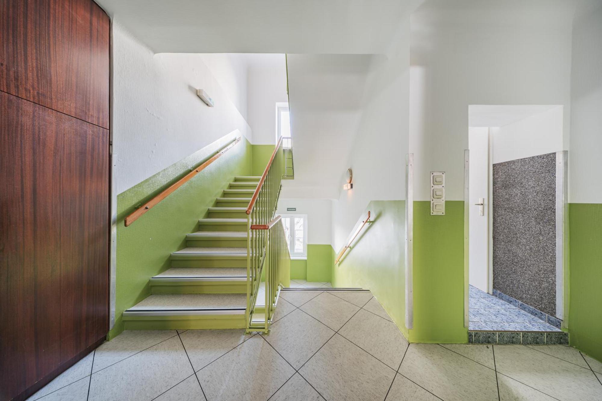 West Business Hotel Vienne